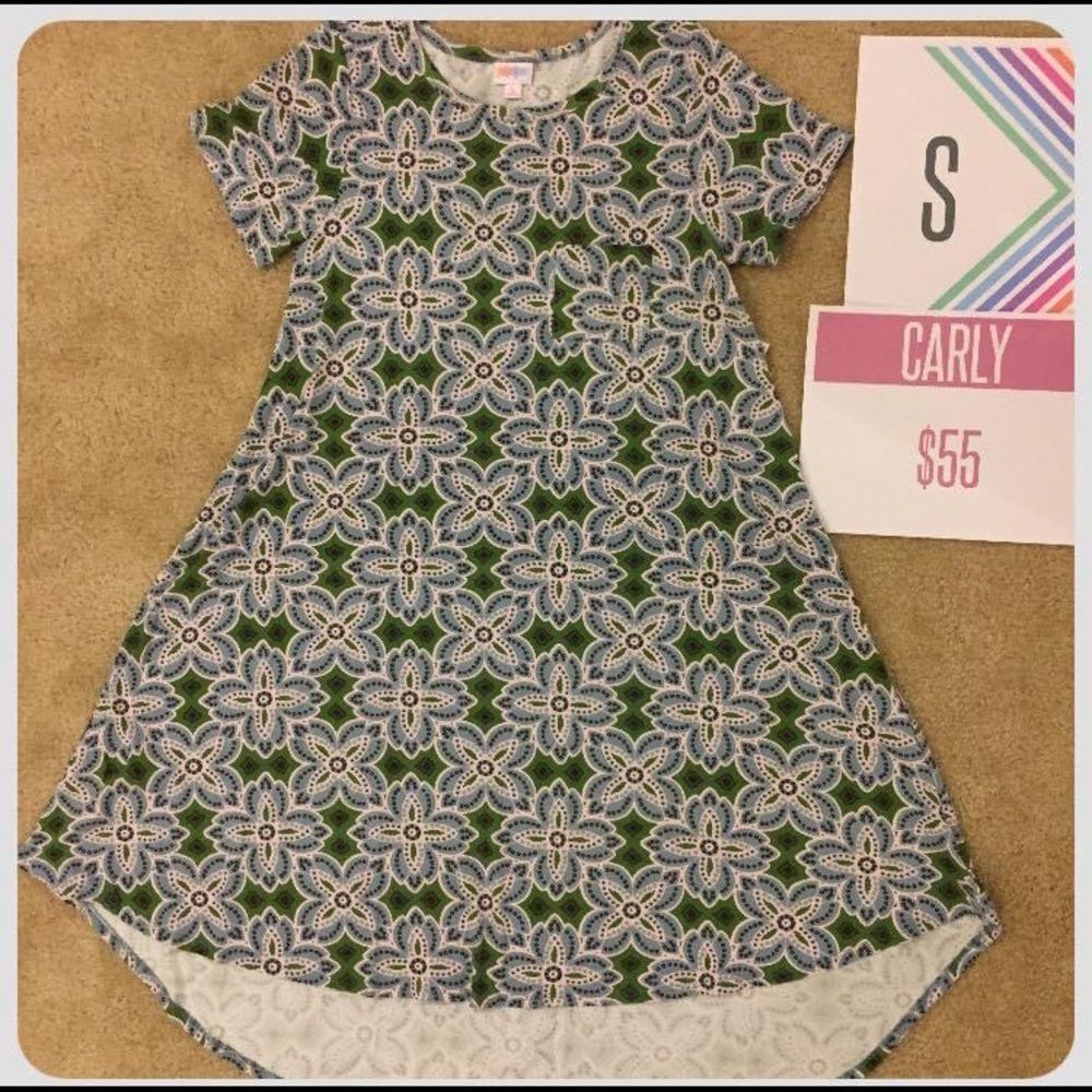 Lularoe Carly small floral
